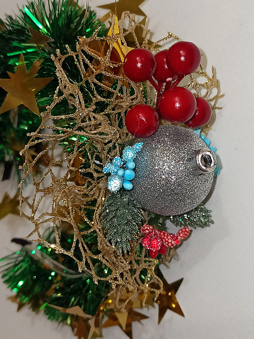 Обруч декор для волосся новорічний з мішурою з іграшкою кулькою one size різнокольоровий ручна робота срібний Київ - фото 4