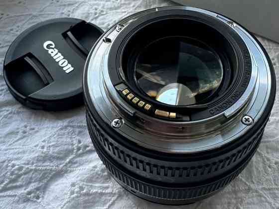 Объектив Canon 50 mm 1.4. Киев