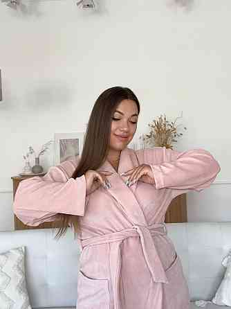 Жіночий велюровий халат для вагітних COSY довгий Peach Fuzz в подарунковій упаковці персиковий Київ