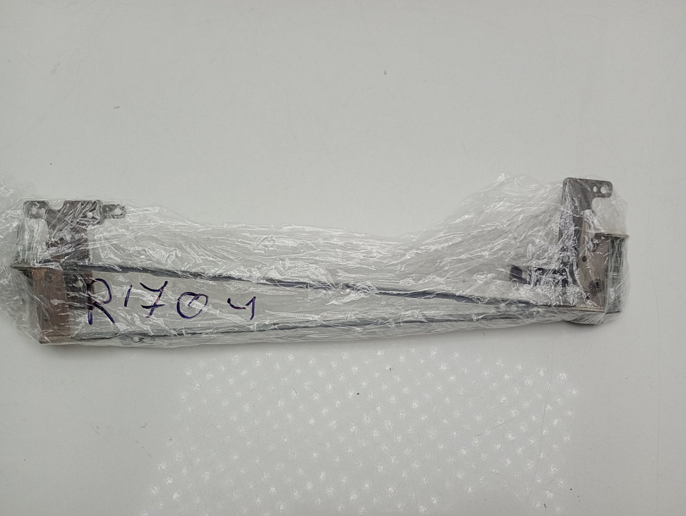 Петлі матриці для ноутбука ASUS R704A (Б клас) Луцк - изображение 1