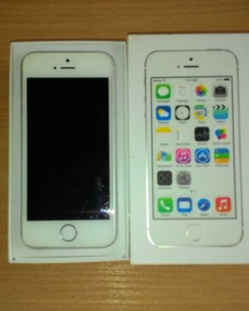 IPhone 5S 32Gb. Neverlock. Оригинал. Полный комплект Киев