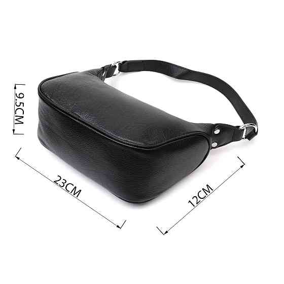 Акуратна шкіряна сумка жіноча напівкруглого формату з однією ручкою Vintage 22411 Чорна Київ