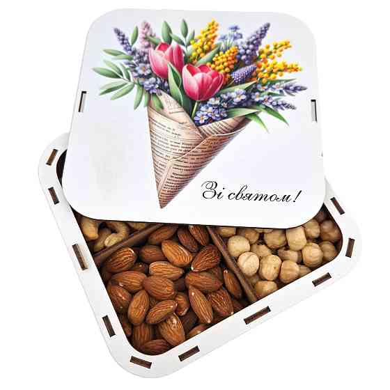 Подарочний набор орехов в праздничной упаковке для девушки, подруге, маме, сестре, учительнице, коллеге на 8 марта, Новый Год. Одесса