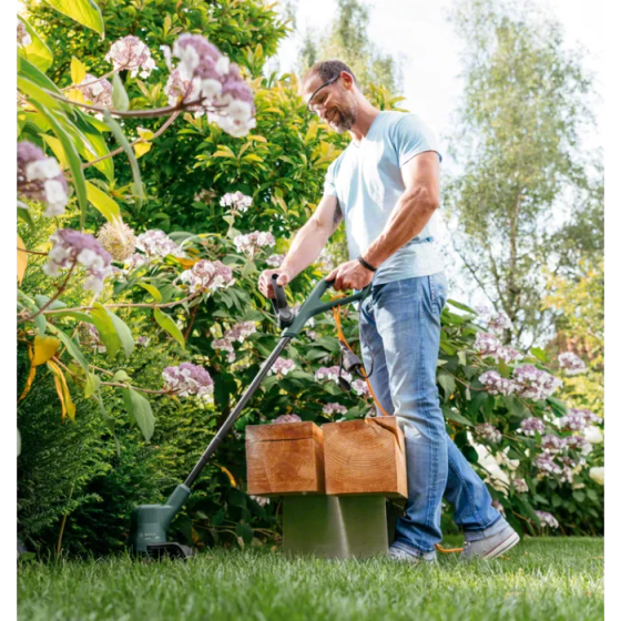 Потужній тример електричний садовий для трави Bosch EasyGrassCut 26 : 280 Вт, 12500 об/хв, волосінь, 26 см Київ