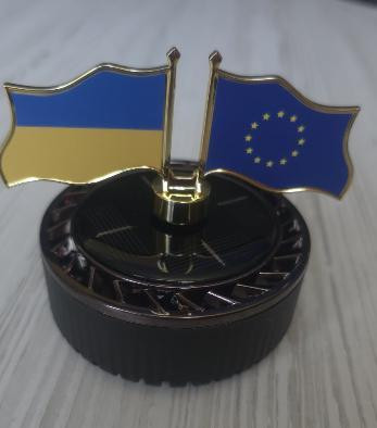 Ароматизатор автомобільний Прапори на сонячній батареї Вінниця - фото 3
