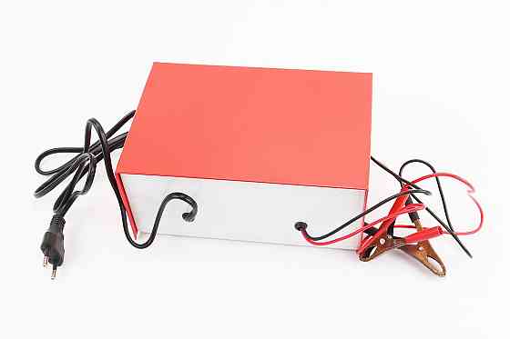 Зарядний пристрій для АКБ 6V / 12V стаціонарне 10AC Київ