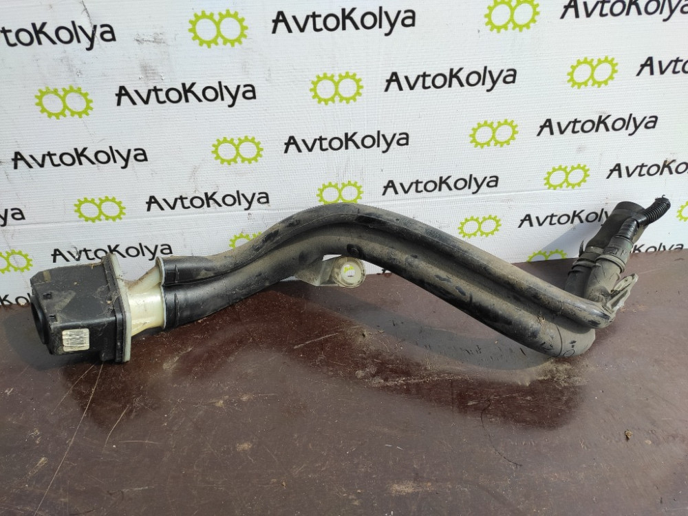 Горловина паливного бака 1.5 dci / 1.6 dci Renault Megane III 2008-2015 (172210008R) Ковель - фото 1