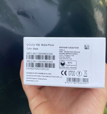 Телефон VIVO Y50 8/128Gb. Киев