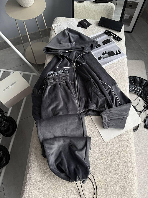 Женский утепленный велюровый костюм двойка на меху Графит, 48/52 Одесса - изображение 5