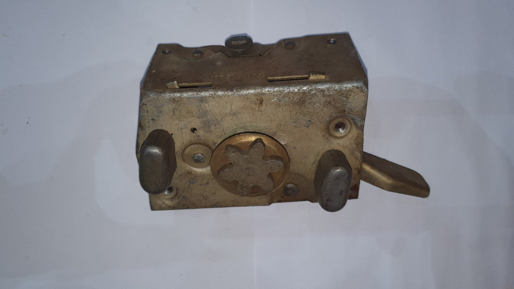 Замок задніх дверей правий ГАЗ-21. 21-6205012-Б. Харків - фото 1