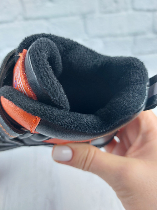 Дитячі демісезонні кросівки хайтопи чорно-жовтогарячі на флісі для хлопчиків 32(20,7см) Миколаїв - фото 2