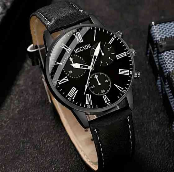 Подарочный набор для мужчин наручные часы с браслетом кулоном кольцом и кошельком черный Киев