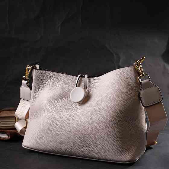 Шкіряна жіноча сумка з оригінальною застібкою ґудзиком Vintage 22321 Біла Київ