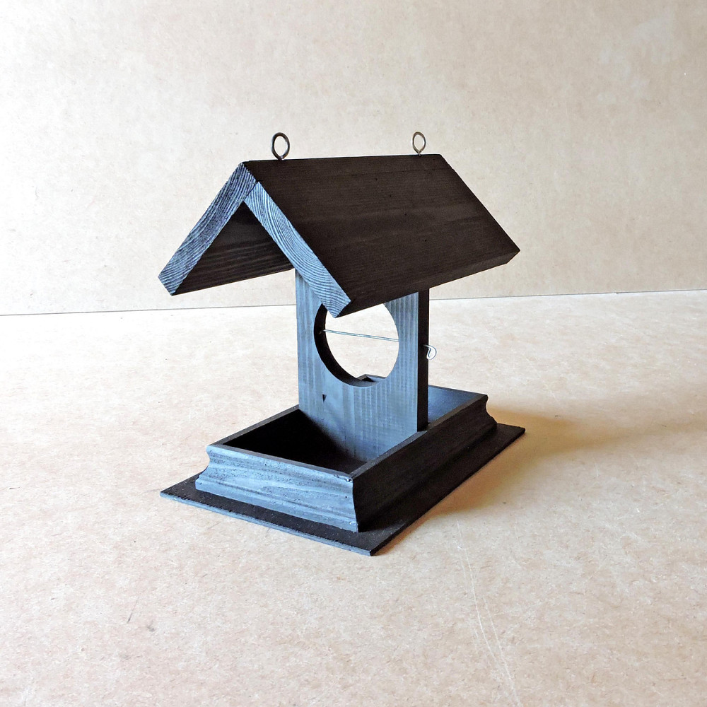 Кормушка садовая для птиц 