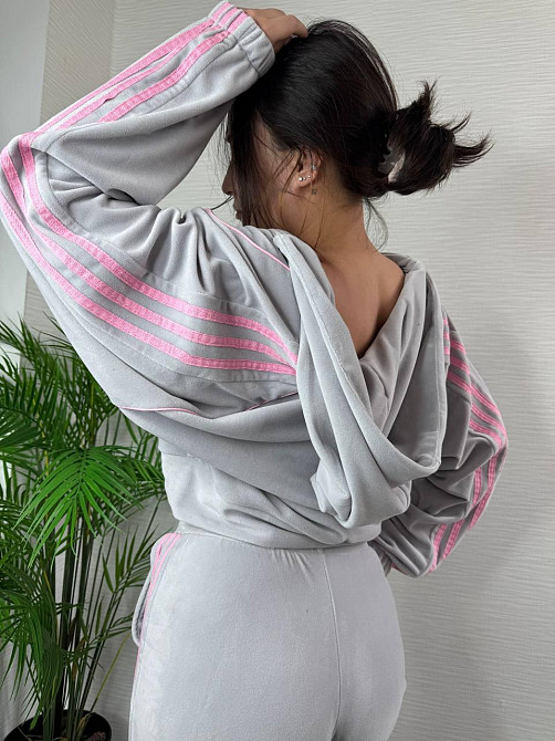 Жіночий стильний велюровий-плюшевий костюм двійка. Сірий, 46/48 Одеса - фото 8