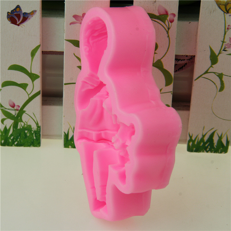 Молд силиконовый Девочка с игрушкой 90 на 55 мм розовый Киев - изображение 5