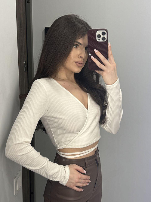 Женский базовый топ на запах с завязками на талии турецкий рубчик Белый, 48 Одесса - изображение 5