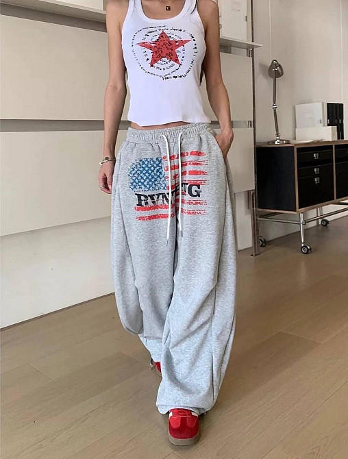 Женский принтованный оверсайз костюм: приталенная майка и макси брюки с фиксаторами Меланж Одесса - изображение 2