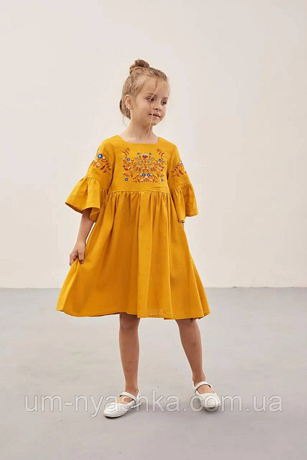 Детское вышитое платье 