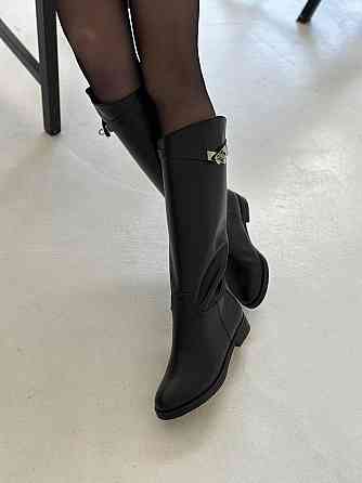 Olli Чоботи жіночі зимові шкіряні на низькому ходу чорні C-7-2555 / Теплі чобітки на зиму з нат Коломия