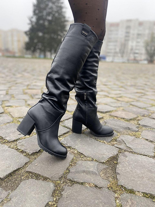 Valiente Високі чоботи жіночі демісезонні весна-осінь на стійкому каблуці чорні з натуральної ш Коломыя - изображение 8