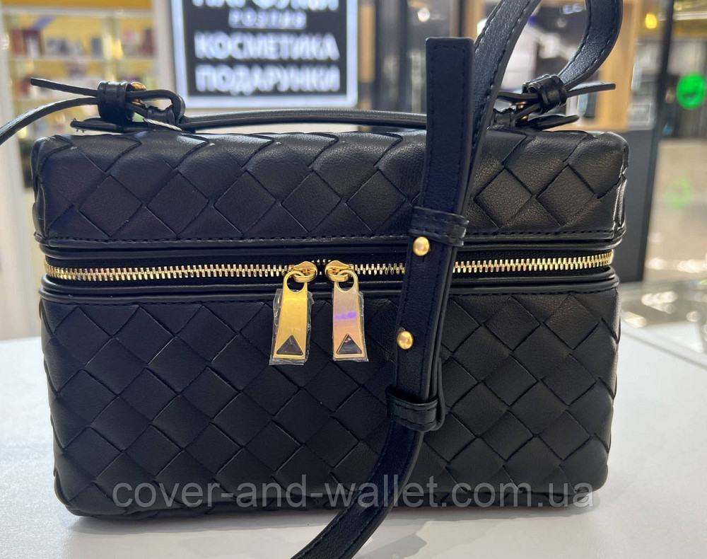 Брендова стильна жіноча сумочка з плетеної шкіри чорного кольору Virginia Conti Київ - фото 1
