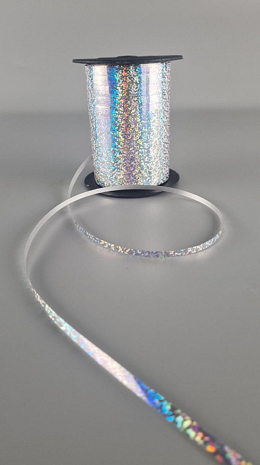 Стрічка для повітряних куль і подарунків 0,5 см х 111 метрів срібна голограма (1 пачка) Харків - фото 1