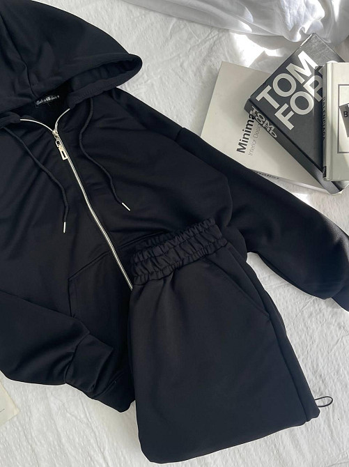 Женский прогулочный оверсайз костюм: кофта на молнии и штаны турецкая трехнить петля Черный Одесса - изображение 4