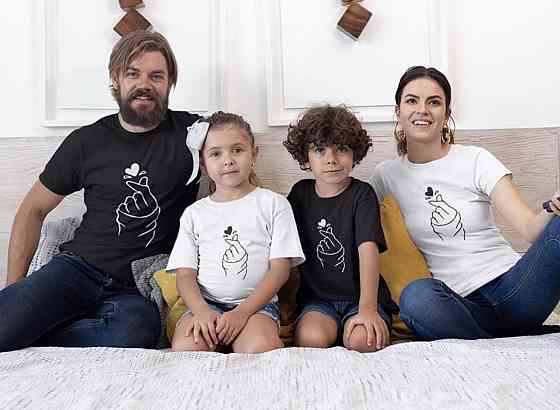 Футболки в стилі Family look для мами, тата та дитини З принтом LIKE Чернівці