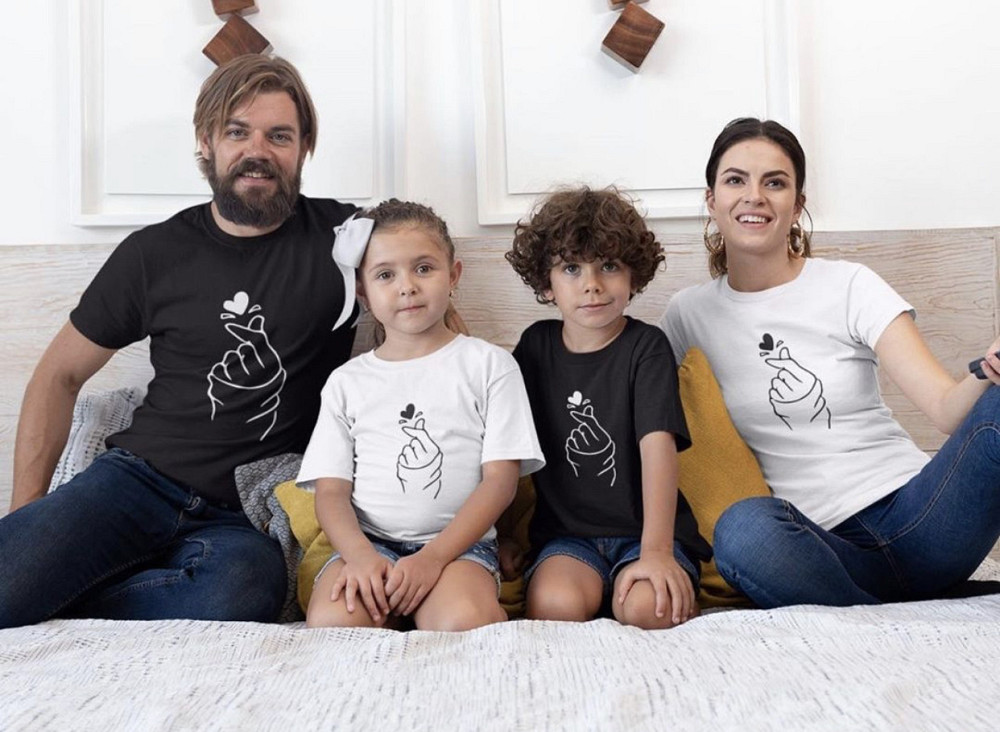 Футболки в стилі Family look для мами, тата та дитини З принтом LIKE Чернівці - фото 1