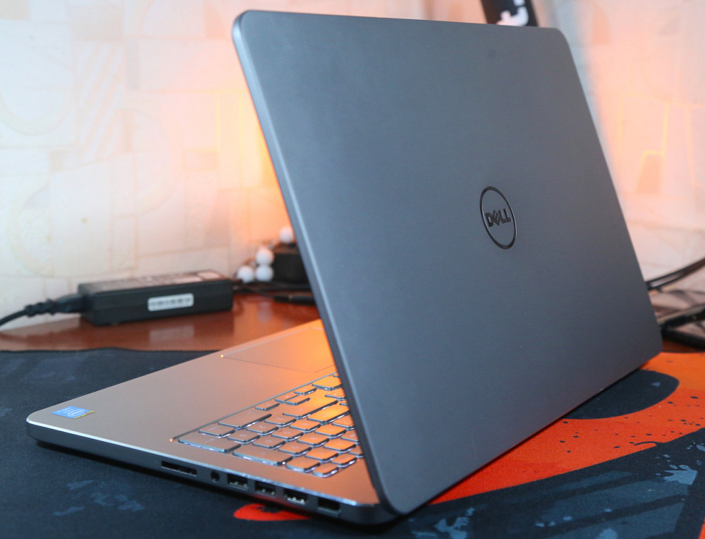 Алюминиевый сенсорный ноутбук Dell Inspiron 7537 15.6