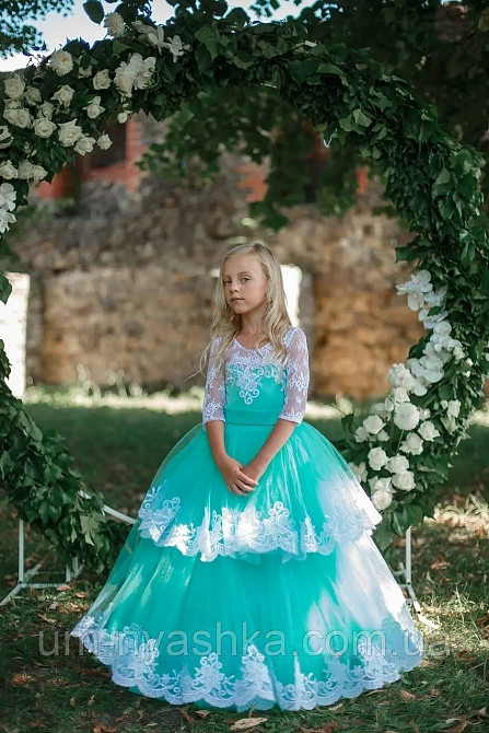 Длинное нарядное платье Лидия на 120-130 Кривой Рог - изображение 1