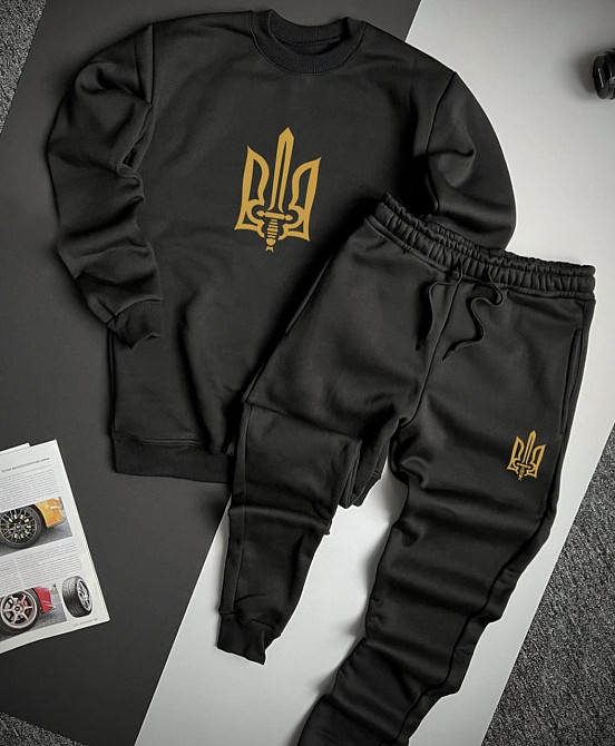 Чорний весняний костюм з тризубом M Чернівці - фото 1