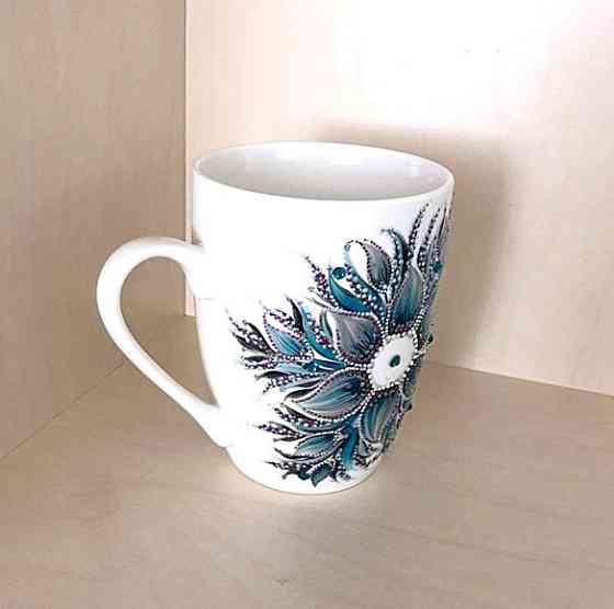 Чашка біла керамічна з авторським розписом ручної роботи "Морська зірка" Київ