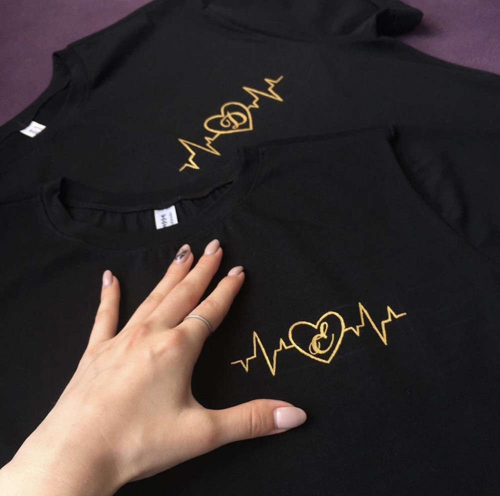 Парні футболки для хлопця та дівчини — З ініціалами Чернівці - фото 1