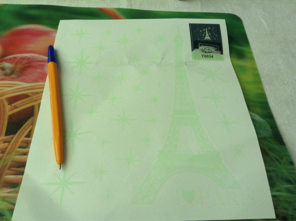 Светящаяся наклейка 