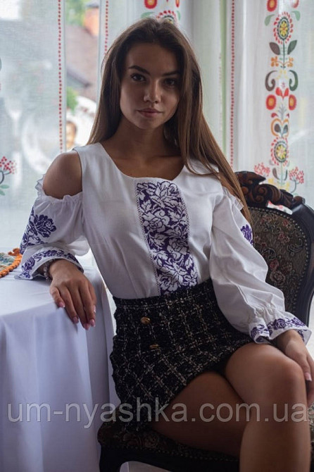 Натуральна блузка з вишивкою вишиванка "Квіткова аура" для жінок Кривий Ріг - фото 1