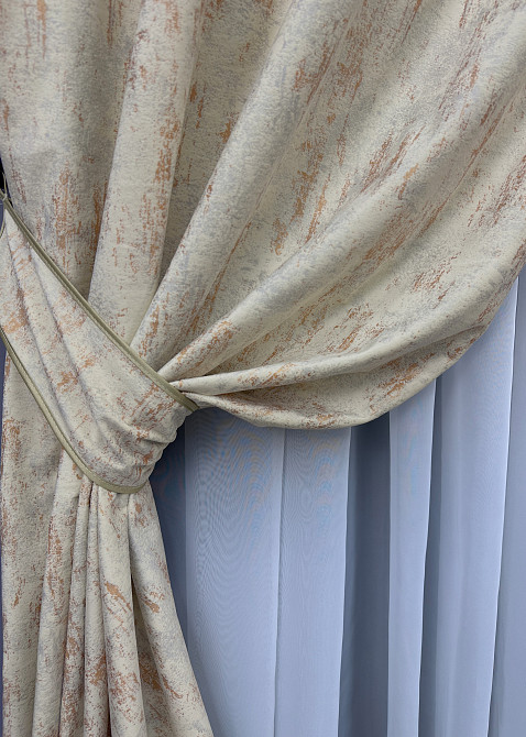 Комплект штор на люверсах VR-Textil Бархат Афина № 1538ш Молочный с терракотовым 100х250 см 2 шт (37-0156) Киев - изображение 5