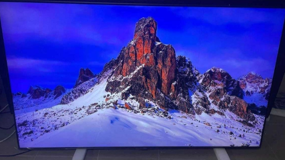 Телевизор Безрамный: 55