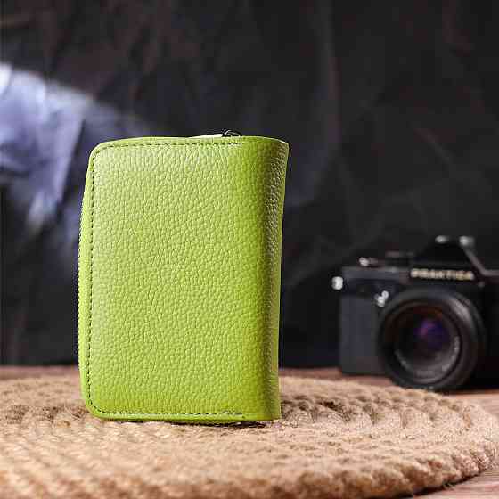 Вертикальное яркое портмоне с монетницей на молнии из натуральной кожи флотар CANPELLINI 21603 Салатовое Киев