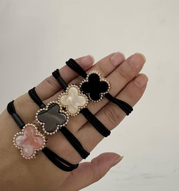 Резинка для волос клевер декоративная, женская резинка для хвоста и пучка, аксессуар для волос, набор 4 шт Киев - изображение 1