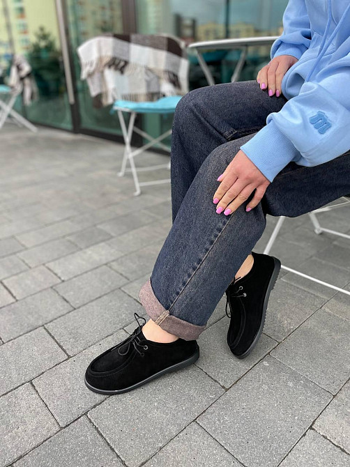 Arcoboletto Топсайдери жіночі на низькому ходу з натуральної замші на шнурівці чорні демісезонн Коломия - фото 3