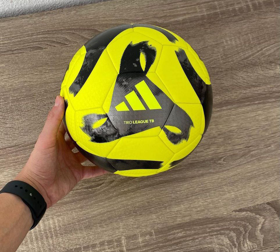 Футбольний м'яч Ліги Чемпіонів Adidas UCL League IX4060 24/25 (FIFA QUALITY) розмір 5 (оригінал) Львів - фото 8