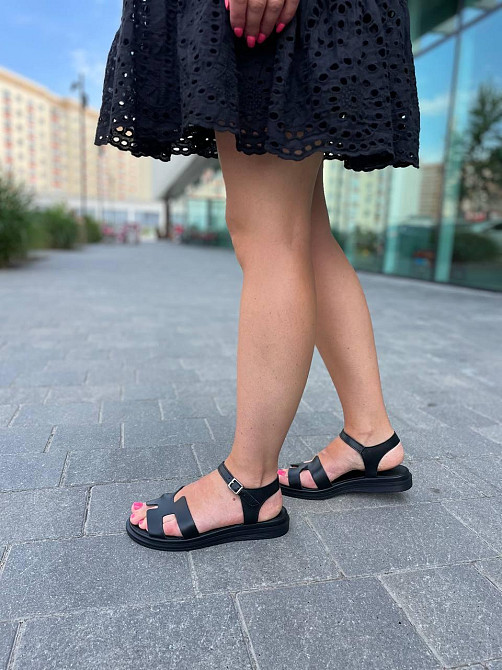 Mermaid Босоніжки жіночі чорні літні Mermaid 514 натуральна шкіра / Стильні босоніжки на низькі Коломыя - изображение 5