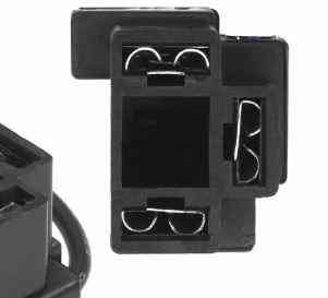 Патрон (разъем) под лампу H4 пластиковый прямой Харьков