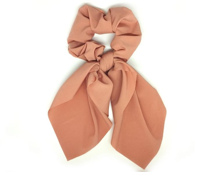 Бант Твіллі персиковий на гумці для волосся. Київ - фото 1