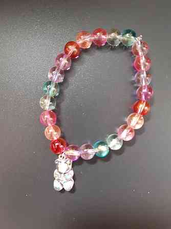 Браслет с мармеладными мишками и бусами, разноцветный, размер универсальный на резинке, мишка 1,6см Киев
