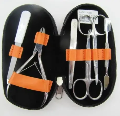 Маникюрный набор KDS (6 предметов) с металлической пилочкой Киев