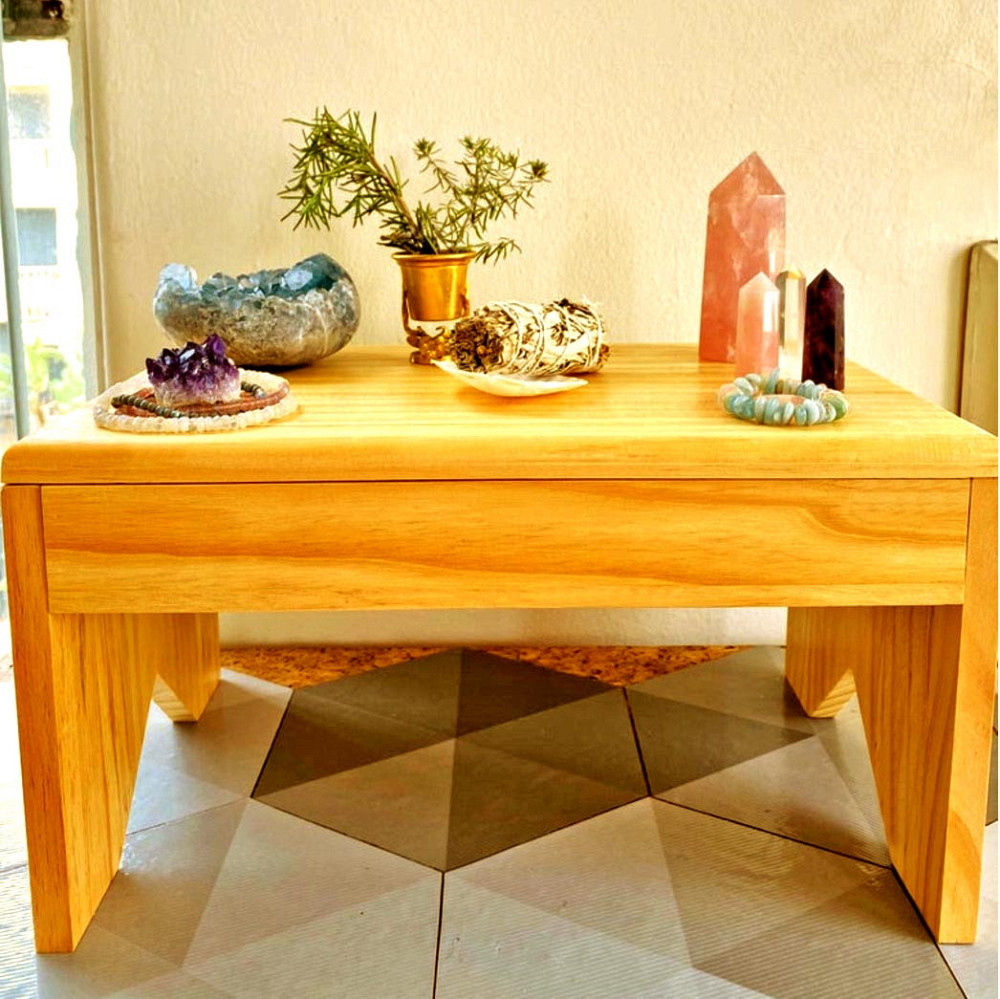 Столик для медитации 