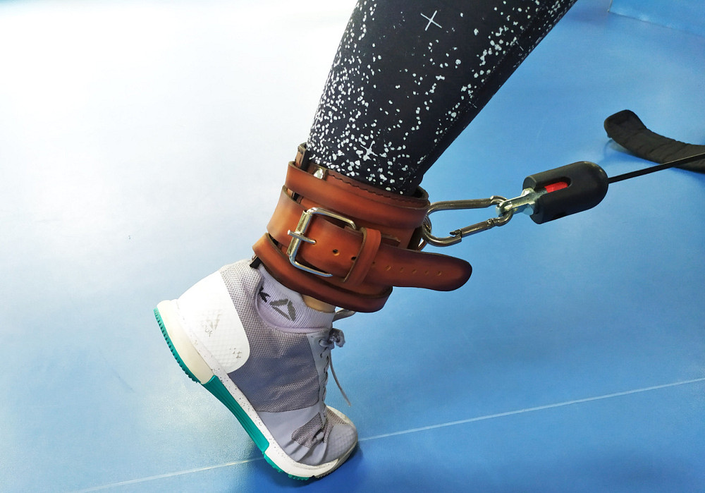 EasyFit Манжета EasyFit F8 коричнева для тяги на тренажері (шкіра) Коломия - фото 3